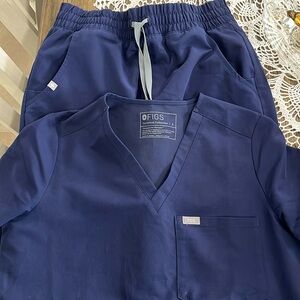 FIGS Scrubs - Navy